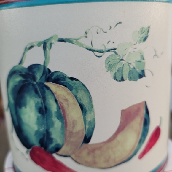 Olive Can Company 3 Pc Canister set. Dated 1994 - Picture 8 of 16